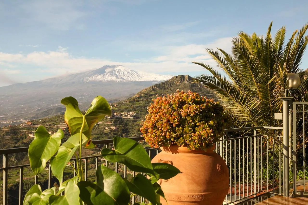 Taormina Design Apartment 0*,  Italy